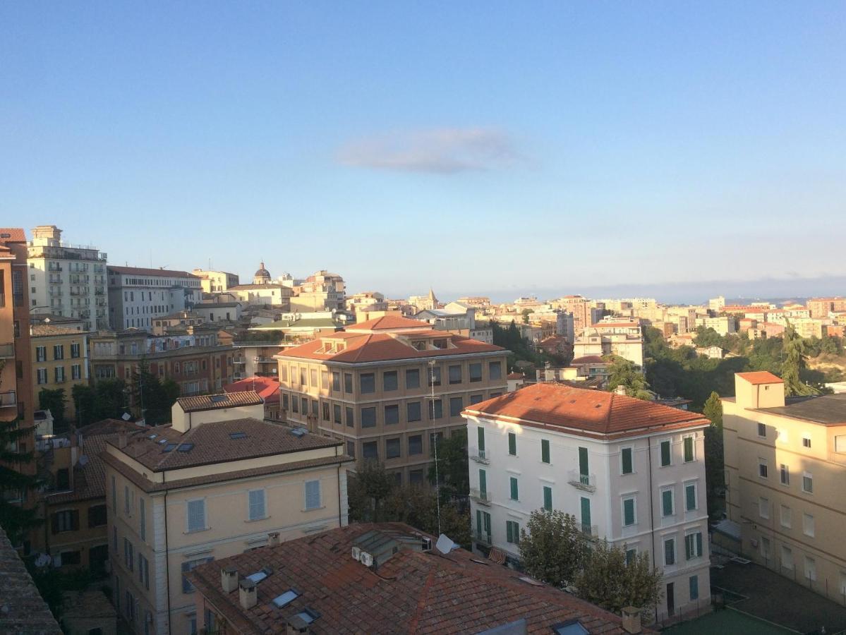 Casa Di Bianca Attico Panoramico A Chieti Centro Apartment Ngoại thất bức ảnh